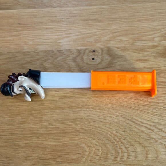 PEZ Candy Dispenser Meet the Robinsons Bowler Hat Guy, Orange Stem, China, 2007 - Picture 16 of 16